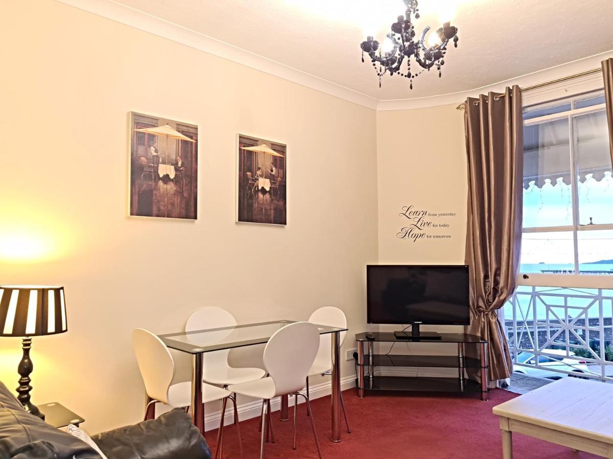 Flat 4, Den House Appartamento Teignmouth Esterno foto